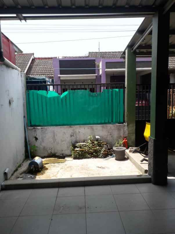 rumah siap huni di perumahan bumiayu kota malang