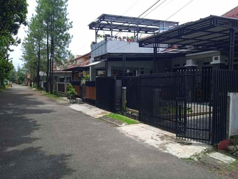 rumah siap huni di pinus regency soetta bandung