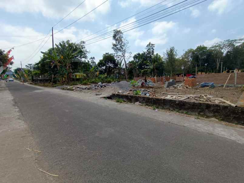 rumah siap huni type 110 di ngemplak sleman