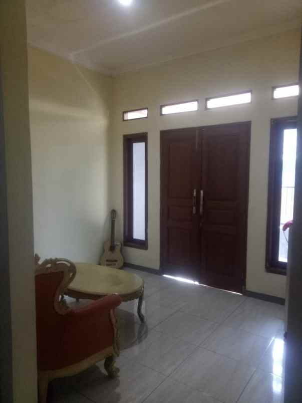 rumah startegis jalan 2 mobil dekat grand depok city