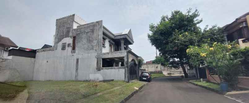 rumah sultan di puspitaloka bsd