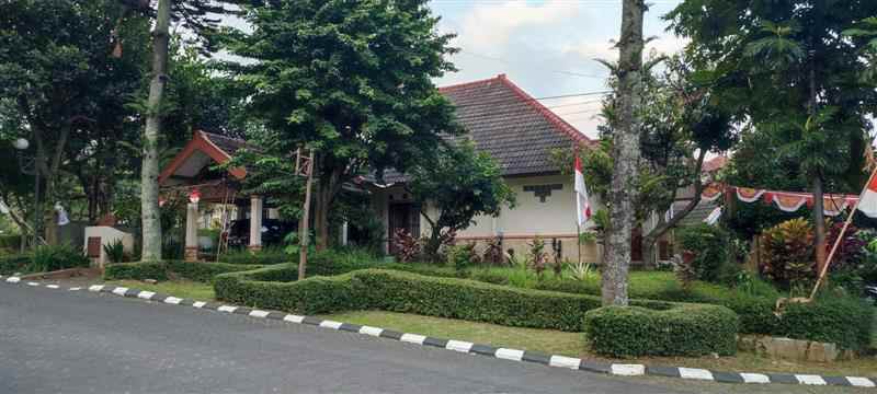 rumah tamansari bukit bandung