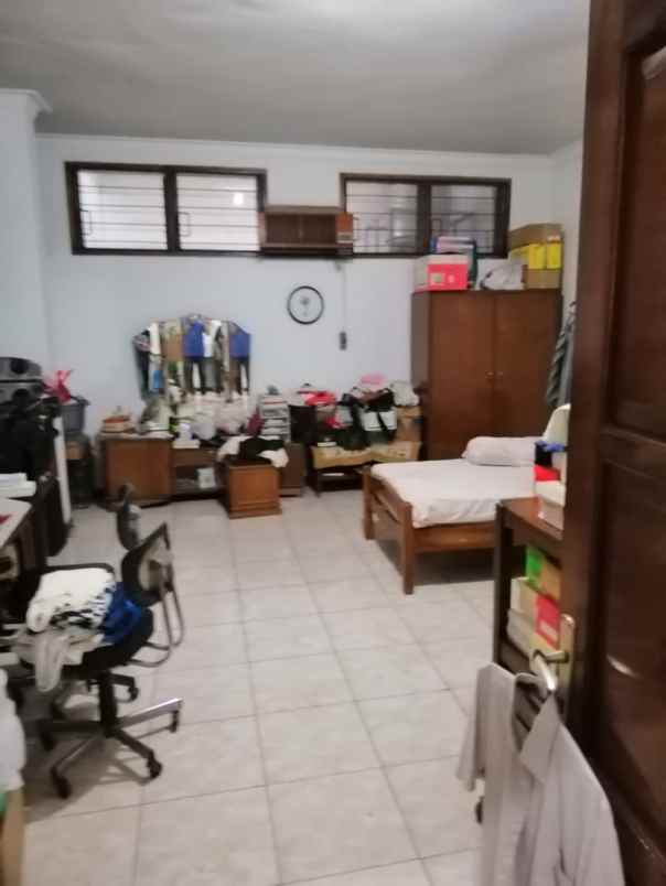 rumah terawat kertajaya indah timur lantai marmer