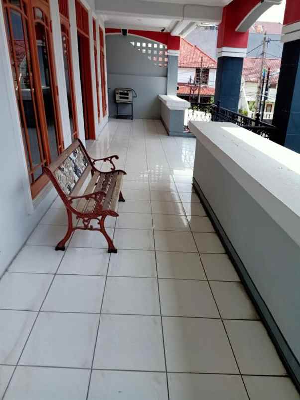 rumah tinggal 2 lantai dijakarta barat