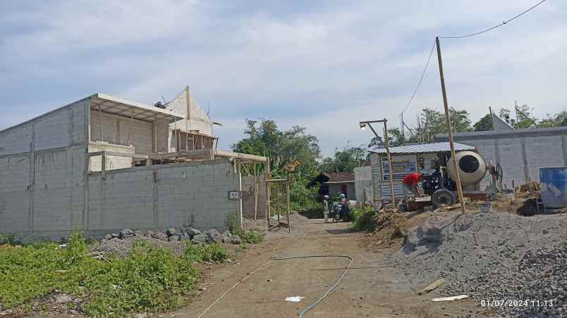 rumah villa nyaman di jogja utara