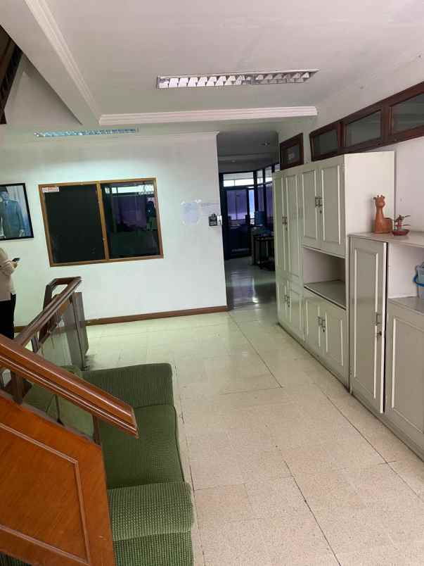 sewa office space di cikini menteng jakarta pusat