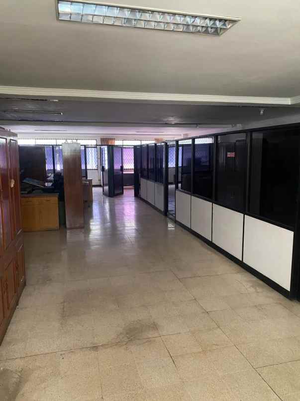 sewa office space di cikini menteng jakarta pusat
