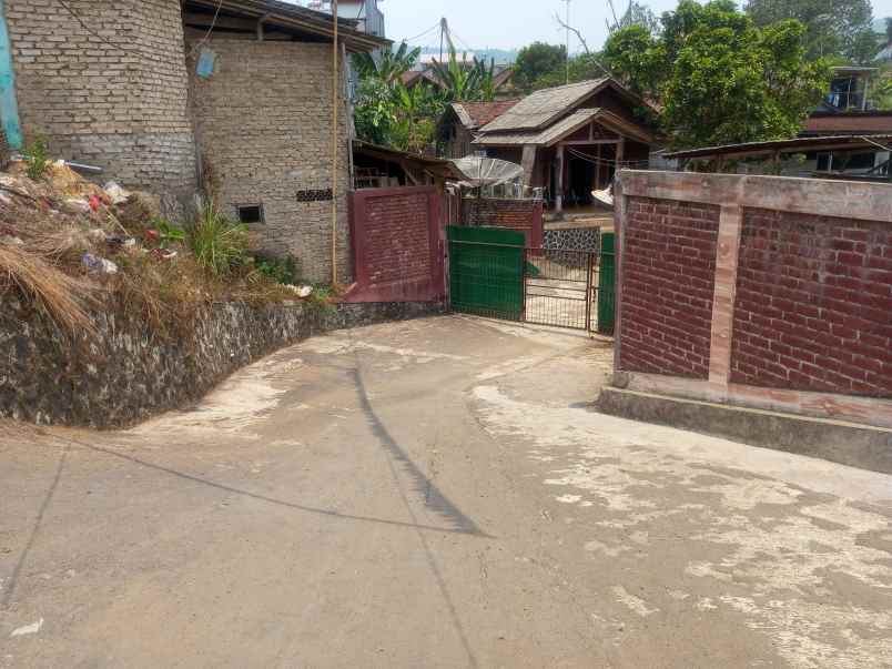 tanah plus kolam ikan plus rumah plus kebun