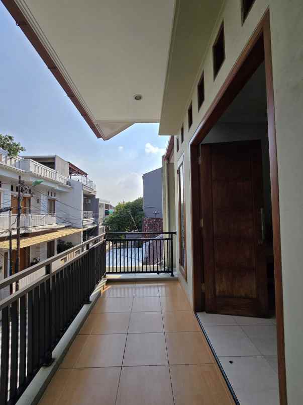 turun harga rumah secondary siap huni di duren sawit