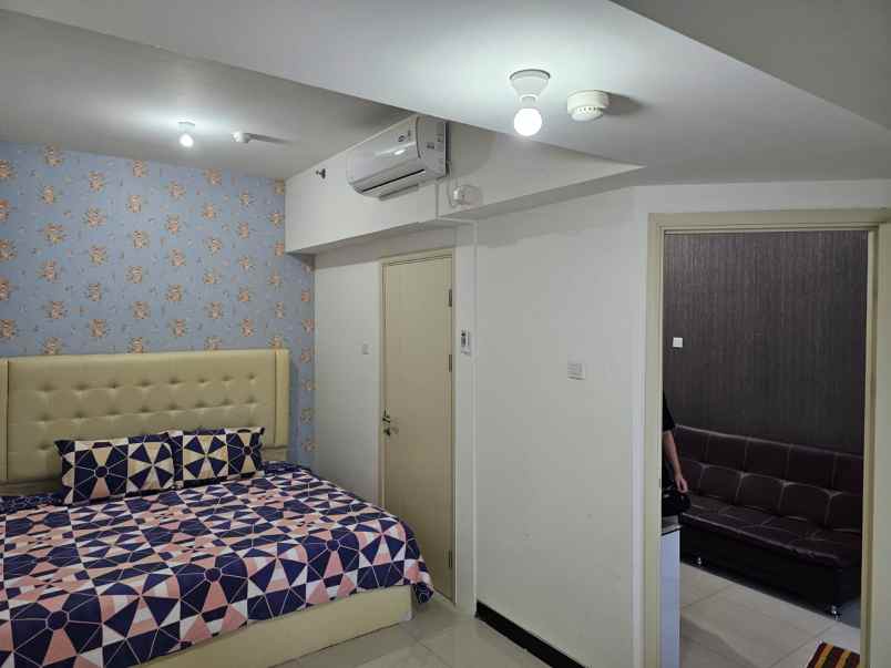 apartemen amor lantai 6 pakuwon city fully furnished