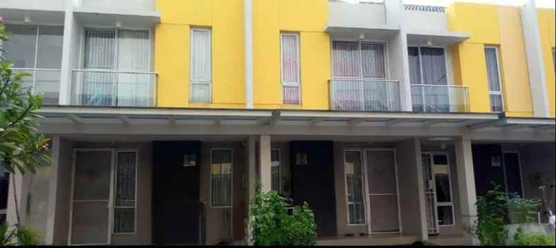 dijual 2 unit rumah gandeng di sedayu city