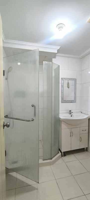 dijual apartemen apartemen waterplace