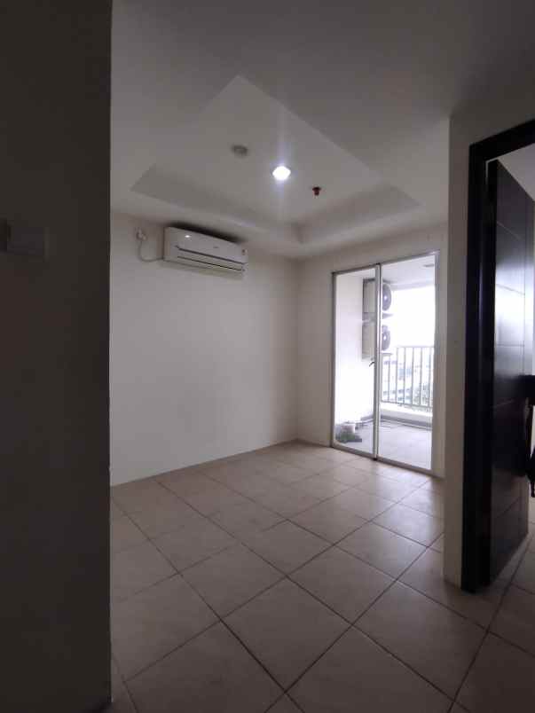 dijual apartemen jalan lapangan bola meruya