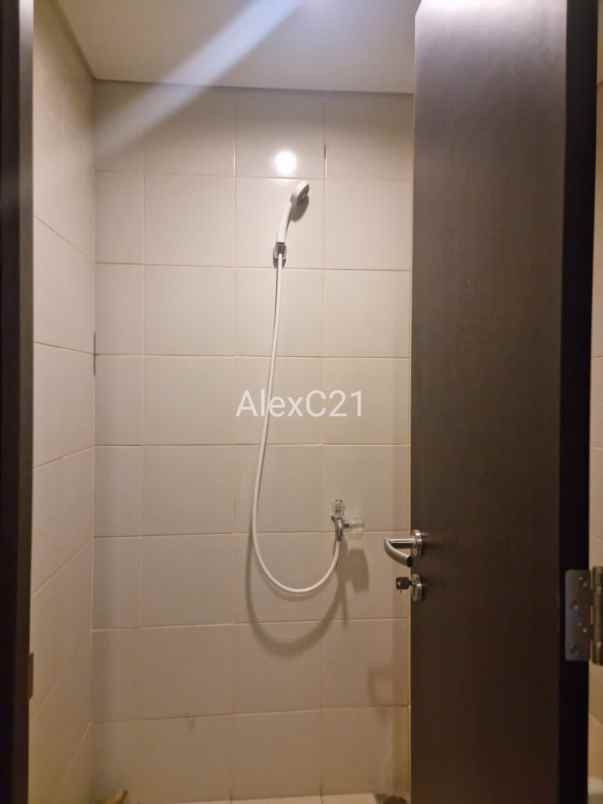 dijual apartemen kembangan selatan