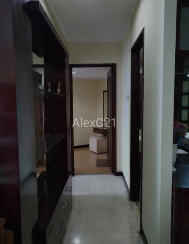 dijual apartemen mega kuningan