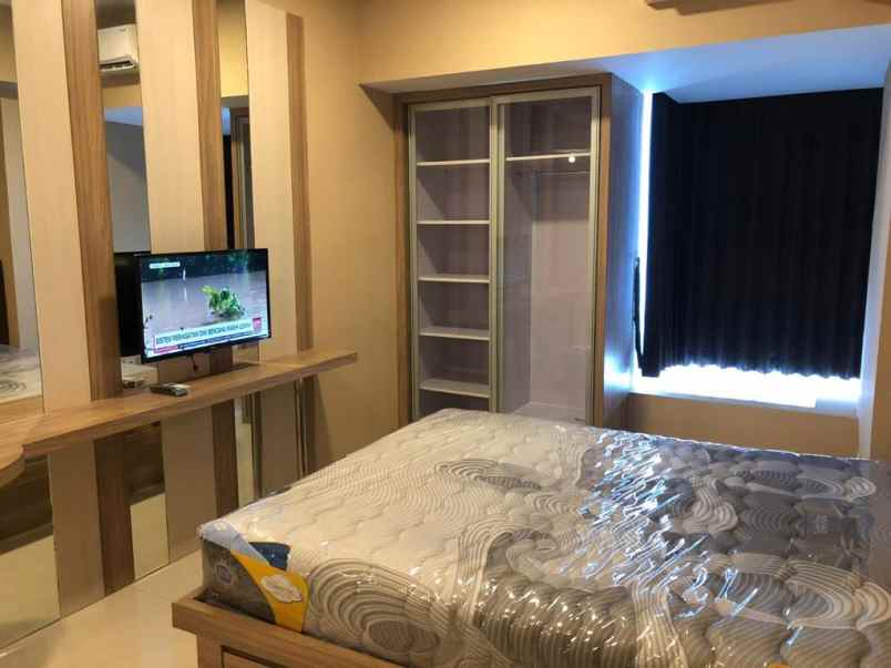 dijual apartemen pakuwon indah surabaya