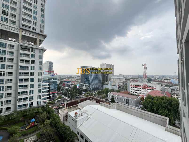 dijual apartemen the reiz condo