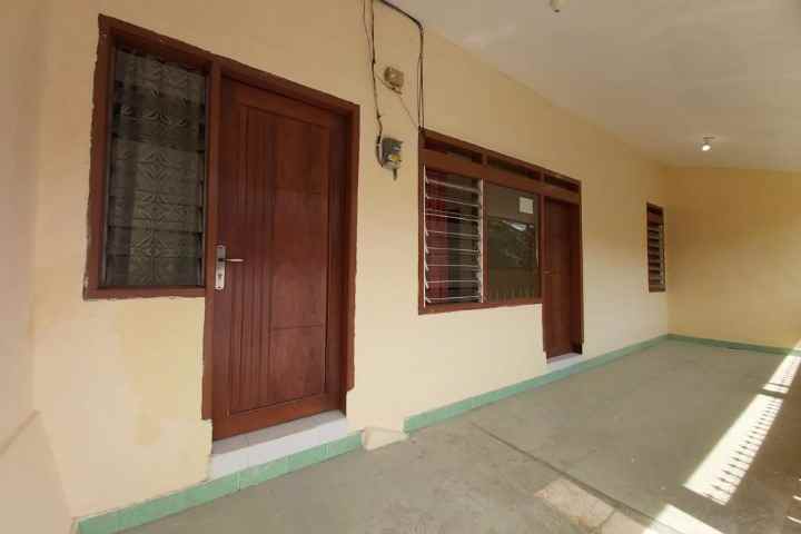 dijual cepat bu rumah second di joyogrand asri