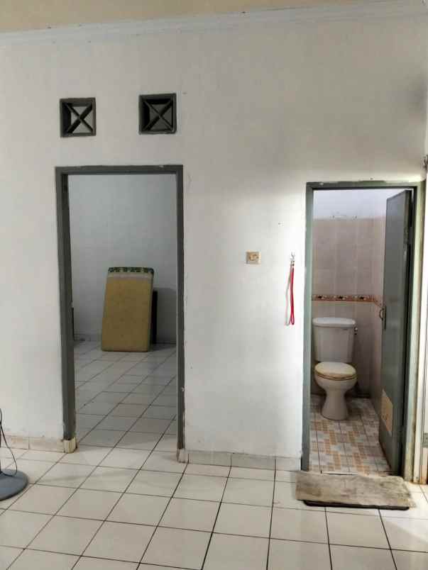 dijual cepat perum jatijajar tapos depok jawa barat