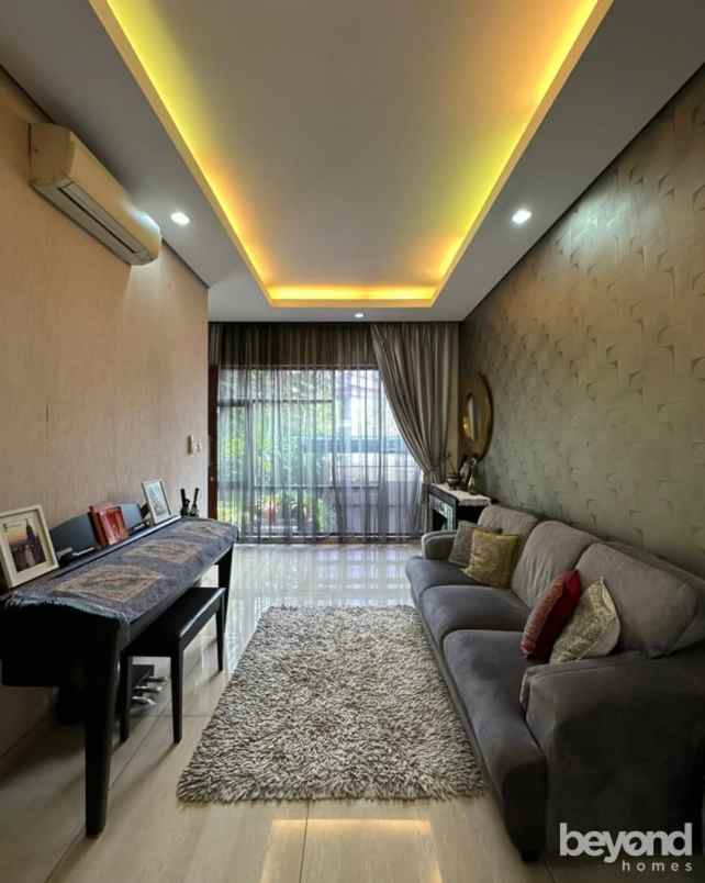 dijual cepat rumah di pondok indah jakarta selatan