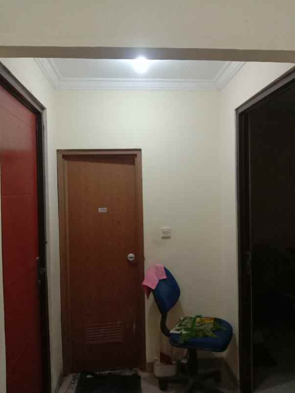 dijual cepat rumah lantai mezanine