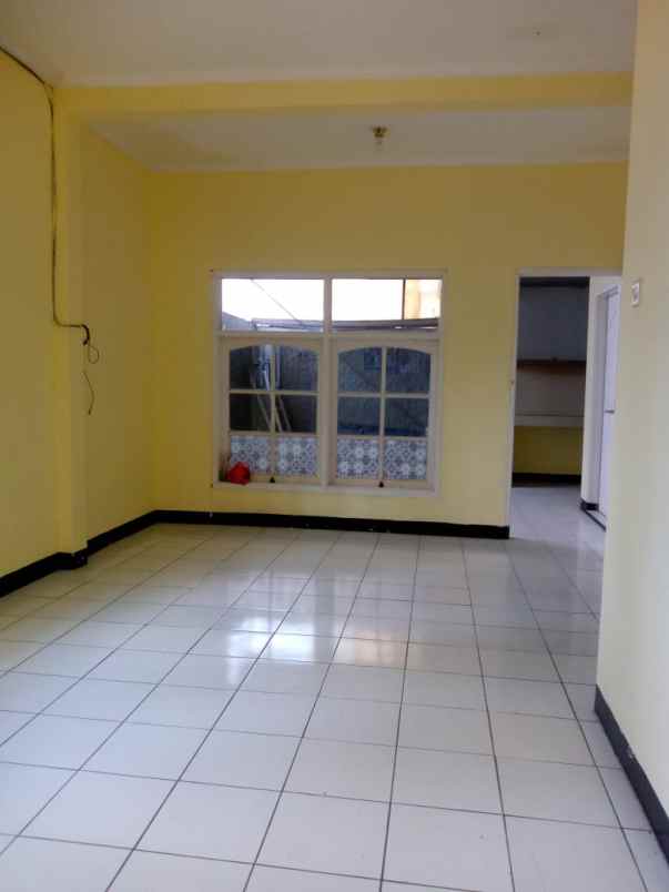 dijual cepat rumah minimalis di komplek sariwangi