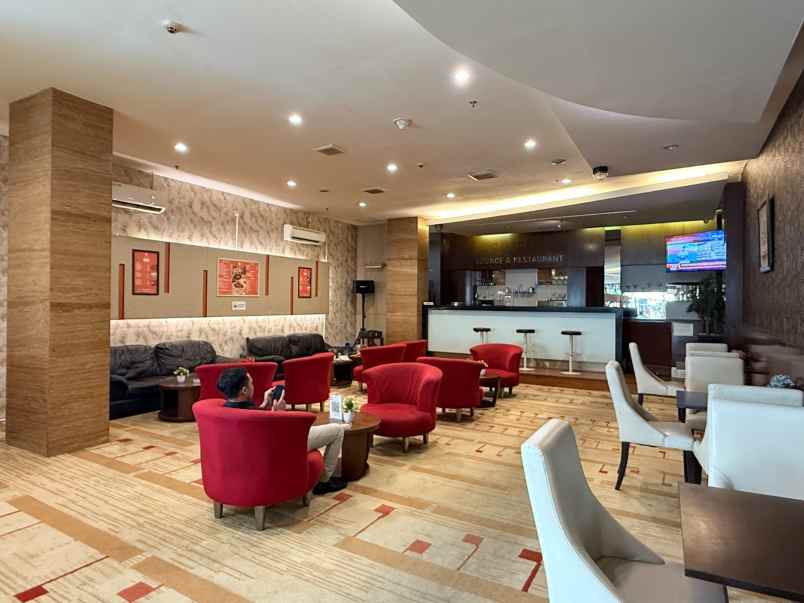 dijual hotel blok m