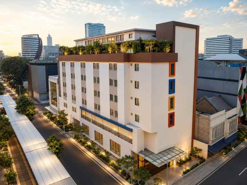 dijual hotel blok m