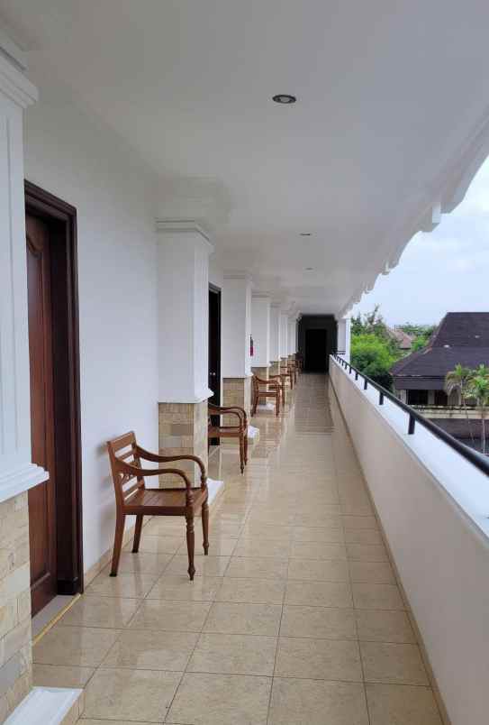 dijual hotel caturtunggal kec depok