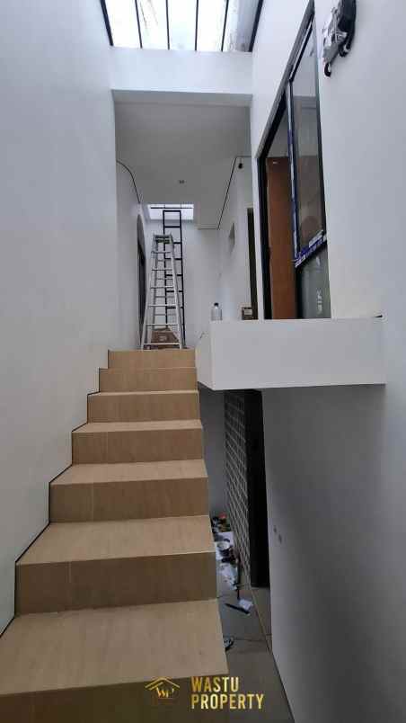 dijual kost condongcatur kec depok kab