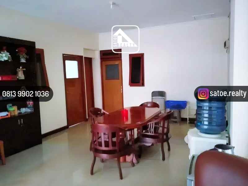 dijual kost jl anggrek cendrawasih