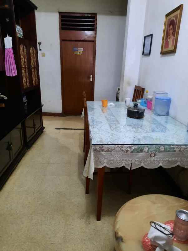 dijual kost jl benda