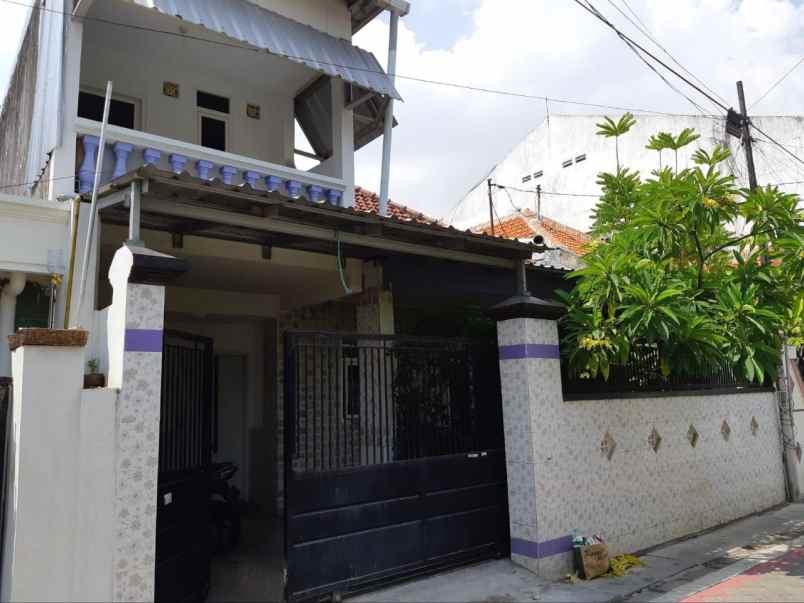 dijual kost pucang anom