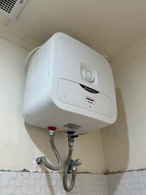 dijual kost telukjambe timur