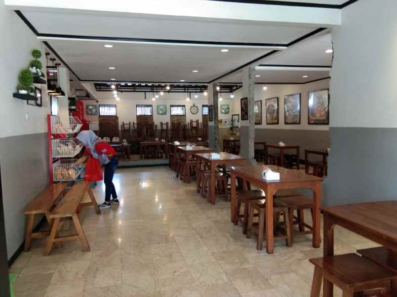 dijual restoran di turangga bandung pusat