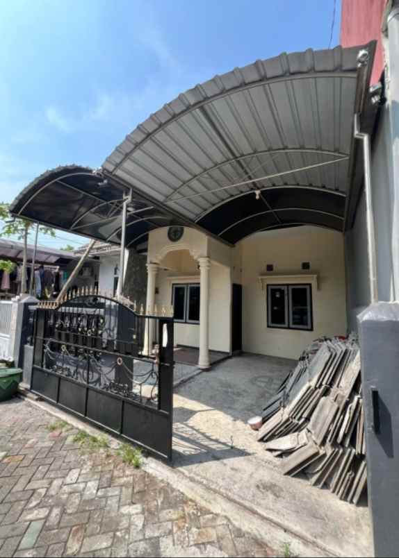 dijual rugi rumah siap huni di rungkut surabaya