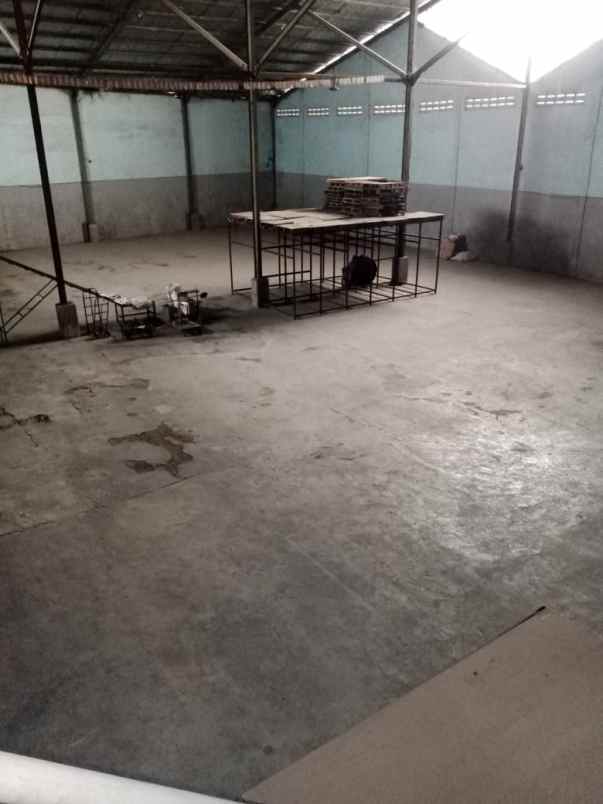 dijual ruko gudang kantor cibolerang