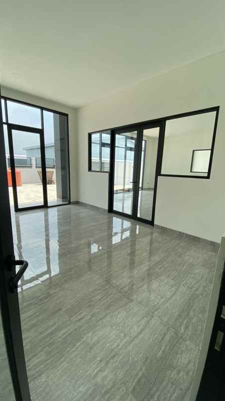 dijual ruko gudang kantor delta silicon 3