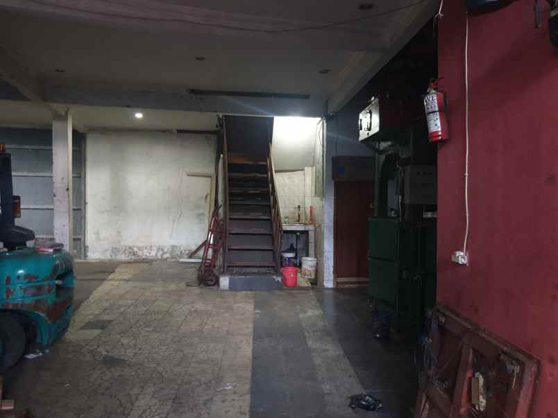 dijual ruko gudang kantor hasyim asy ari cipondoh