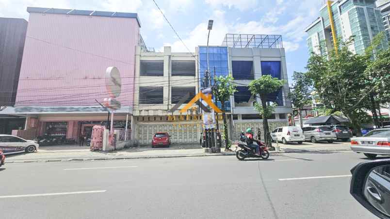 dijual ruko gudang kantor jalan gajah mada simpang