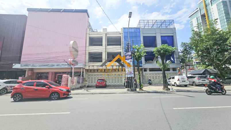 dijual ruko gudang kantor jalan gajah mada simpang