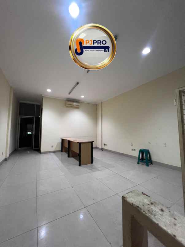 dijual ruko gudang kantor jalan raya boulevard