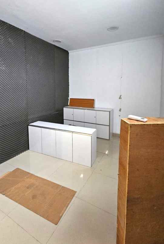 dijual ruko gudang kantor jalan raya candrabaga