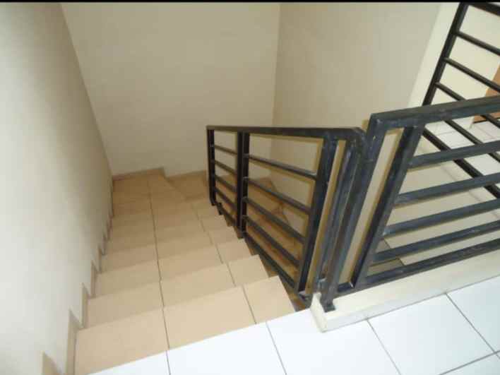 dijual ruko gudang kantor jalan raya pos pengumben