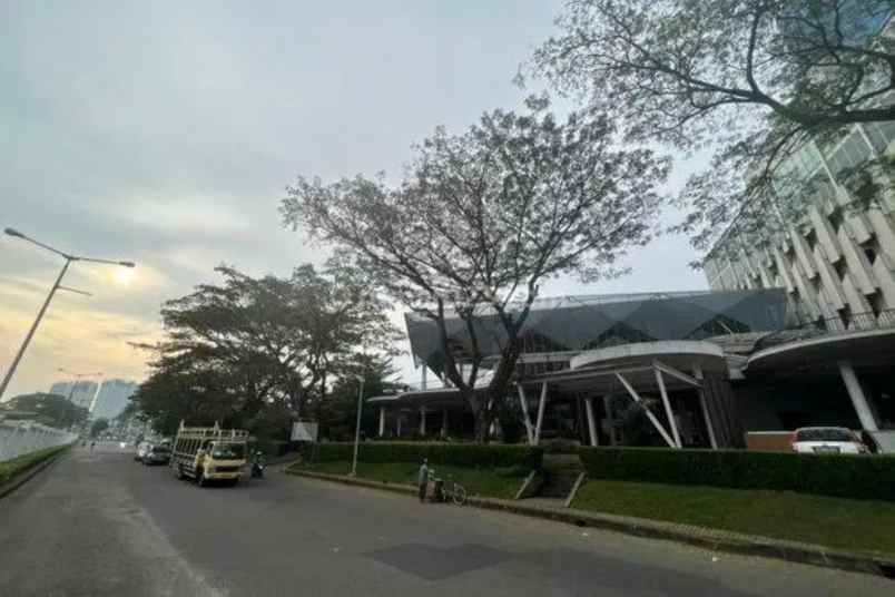 dijual ruko gudang kantor jl gading golf boulevard