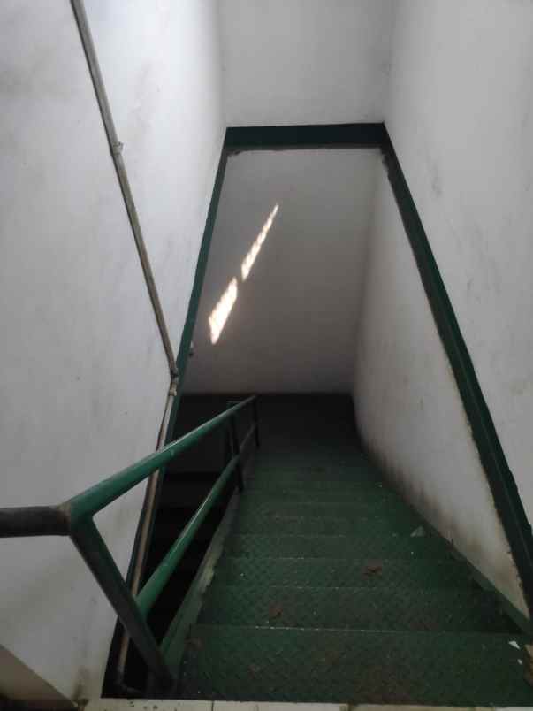 dijual ruko gudang kantor kawasan pergudangan 8