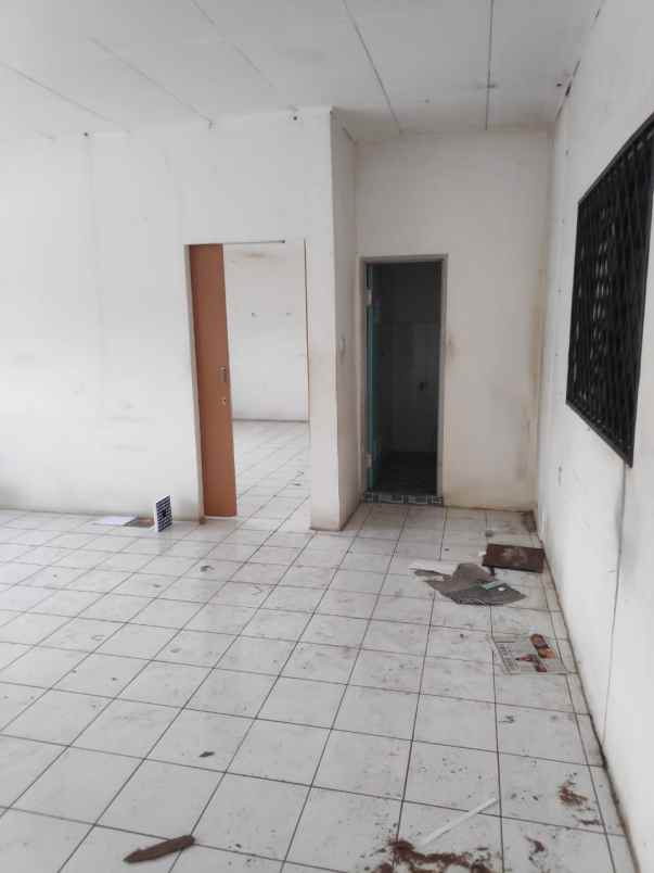 dijual ruko gudang kantor kawasan pergudangan 8