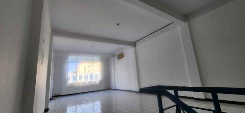 dijual ruko gudang kantor klampis megah