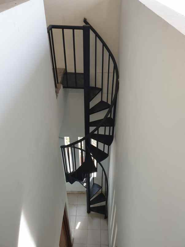 dijual ruko gudang kantor permata puri cimanggis