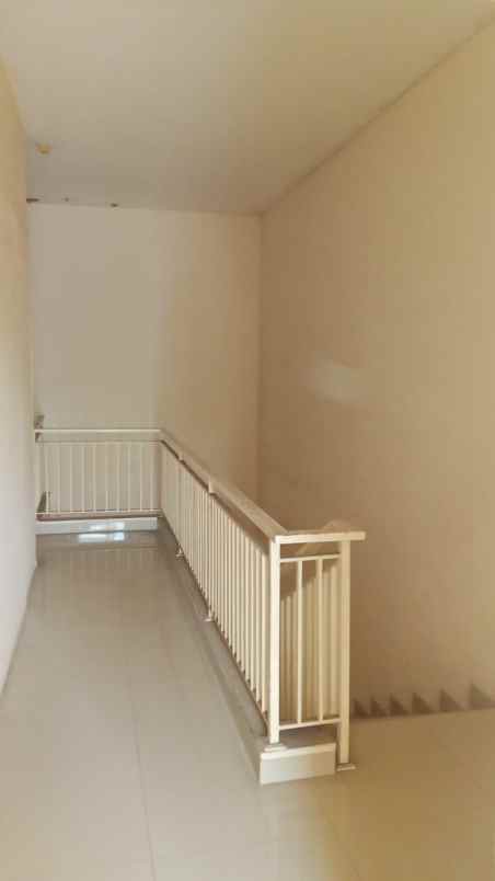 dijual ruko gudang kantor rungkut asri